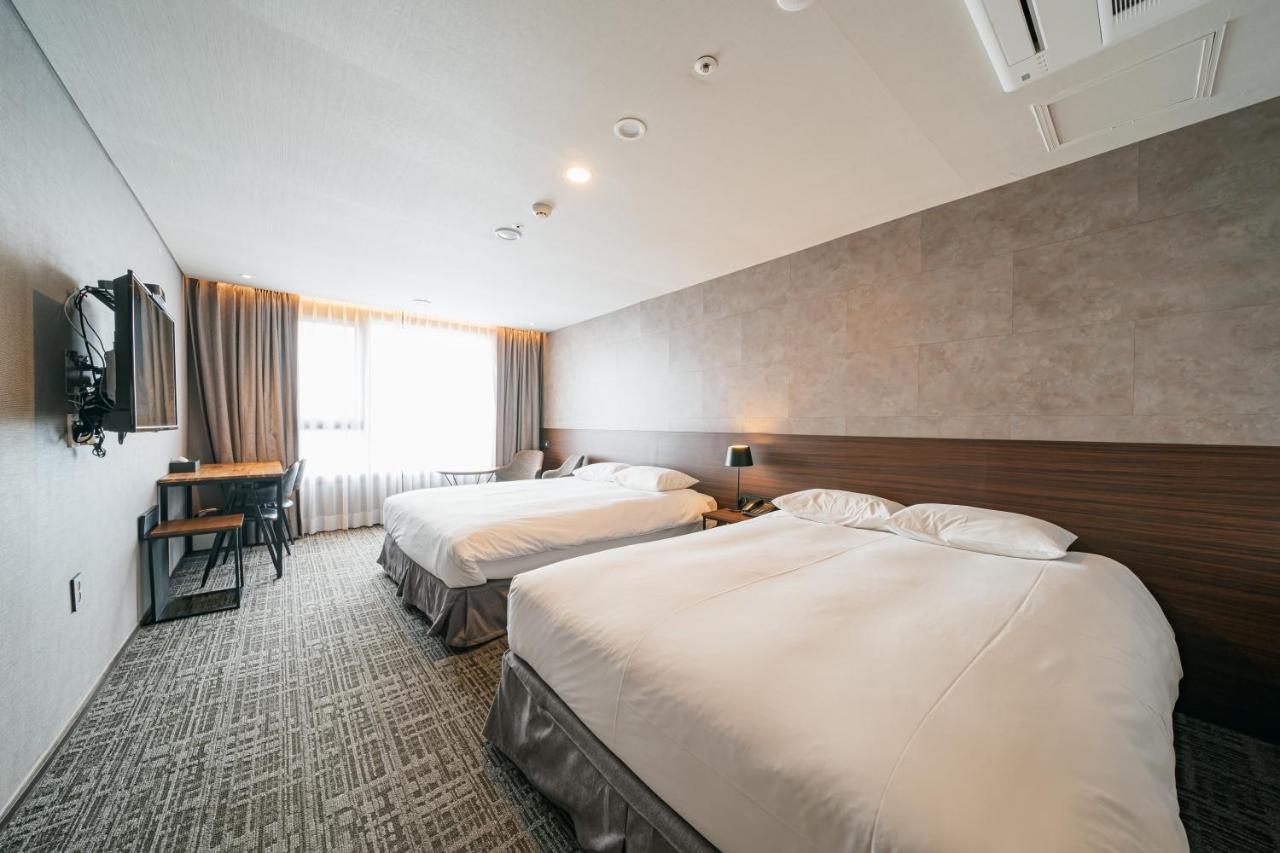 Hotel With City Jeju Luaran gambar