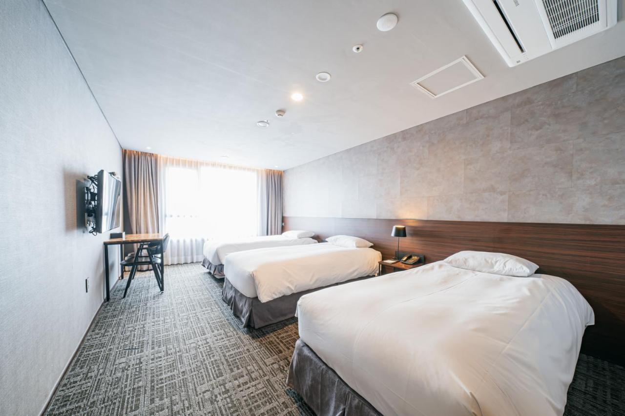 Hotel With City Jeju Luaran gambar