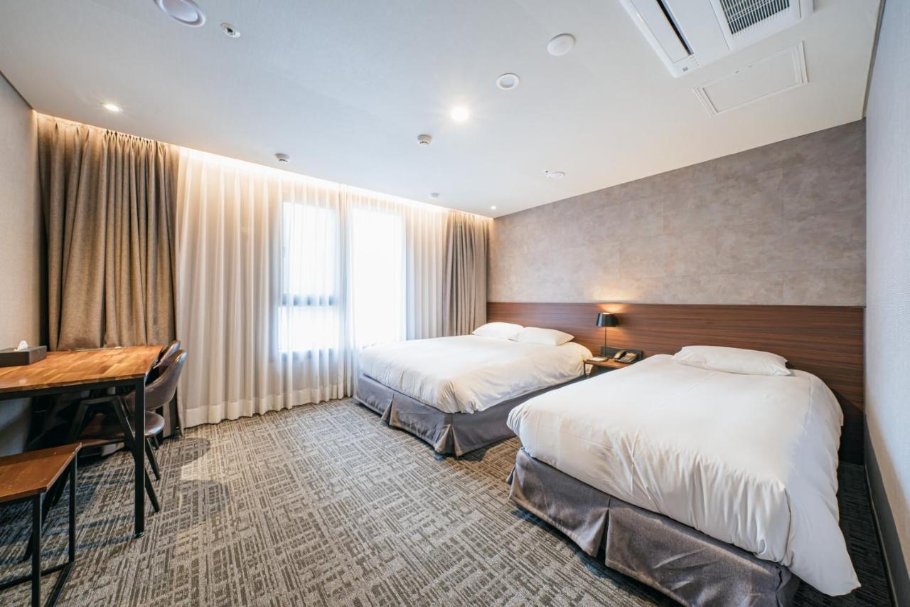 Hotel With City Jeju Luaran gambar